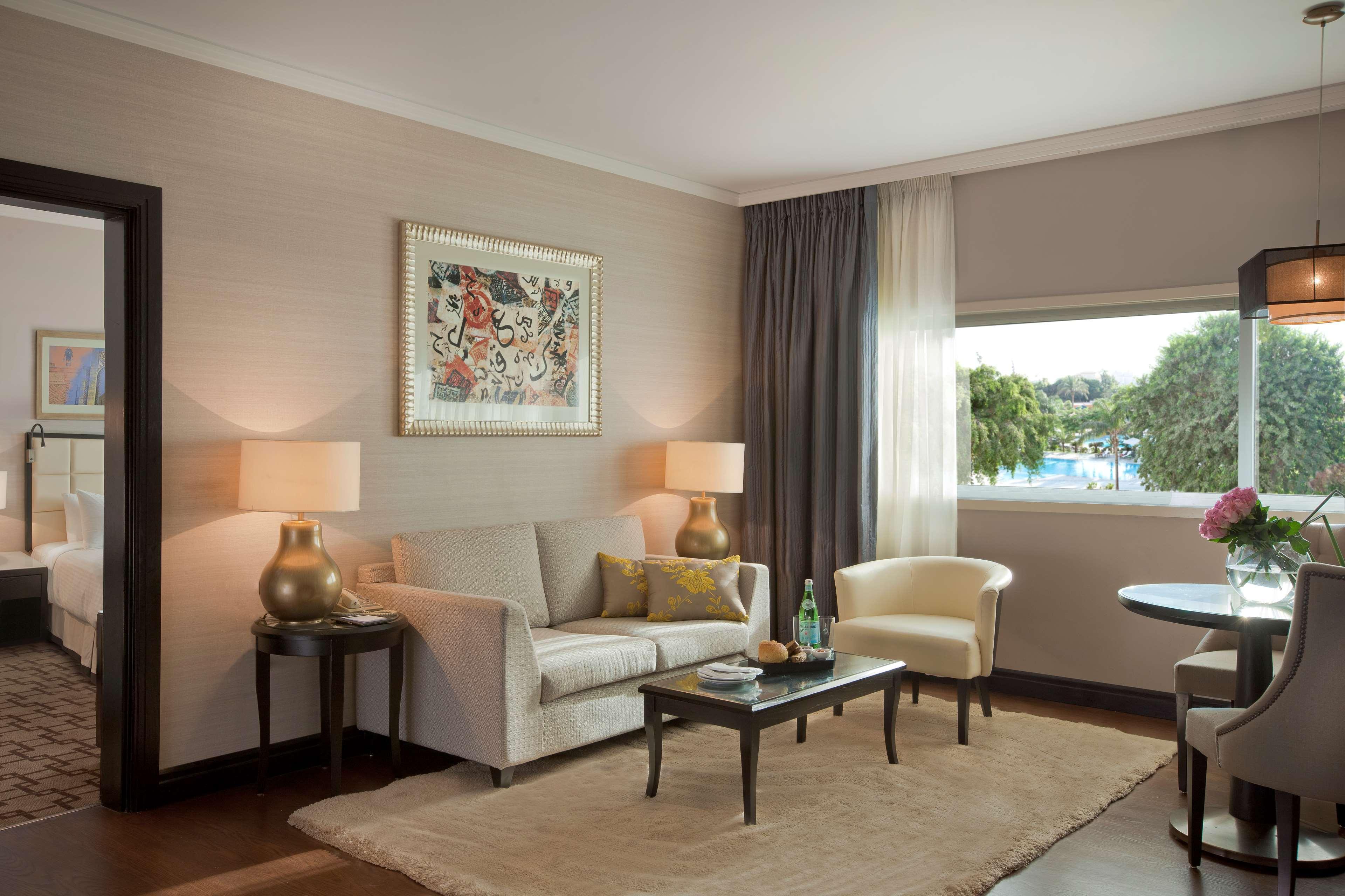 Hilton Cairo Heliopolis Hotel Екстериор снимка A suite at the InterContinental